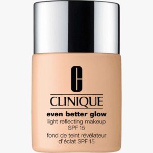 Even Better Glow Light Reflecting Makeup SPF15 30ml (Farge: CN 10 Alabaster)